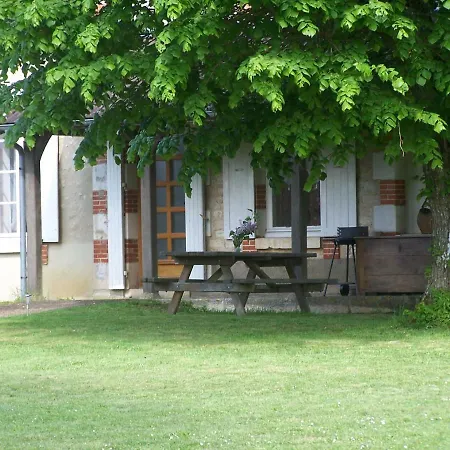 Gite En Forterre Druyes-les-Belles-Fontaines Exterior photo