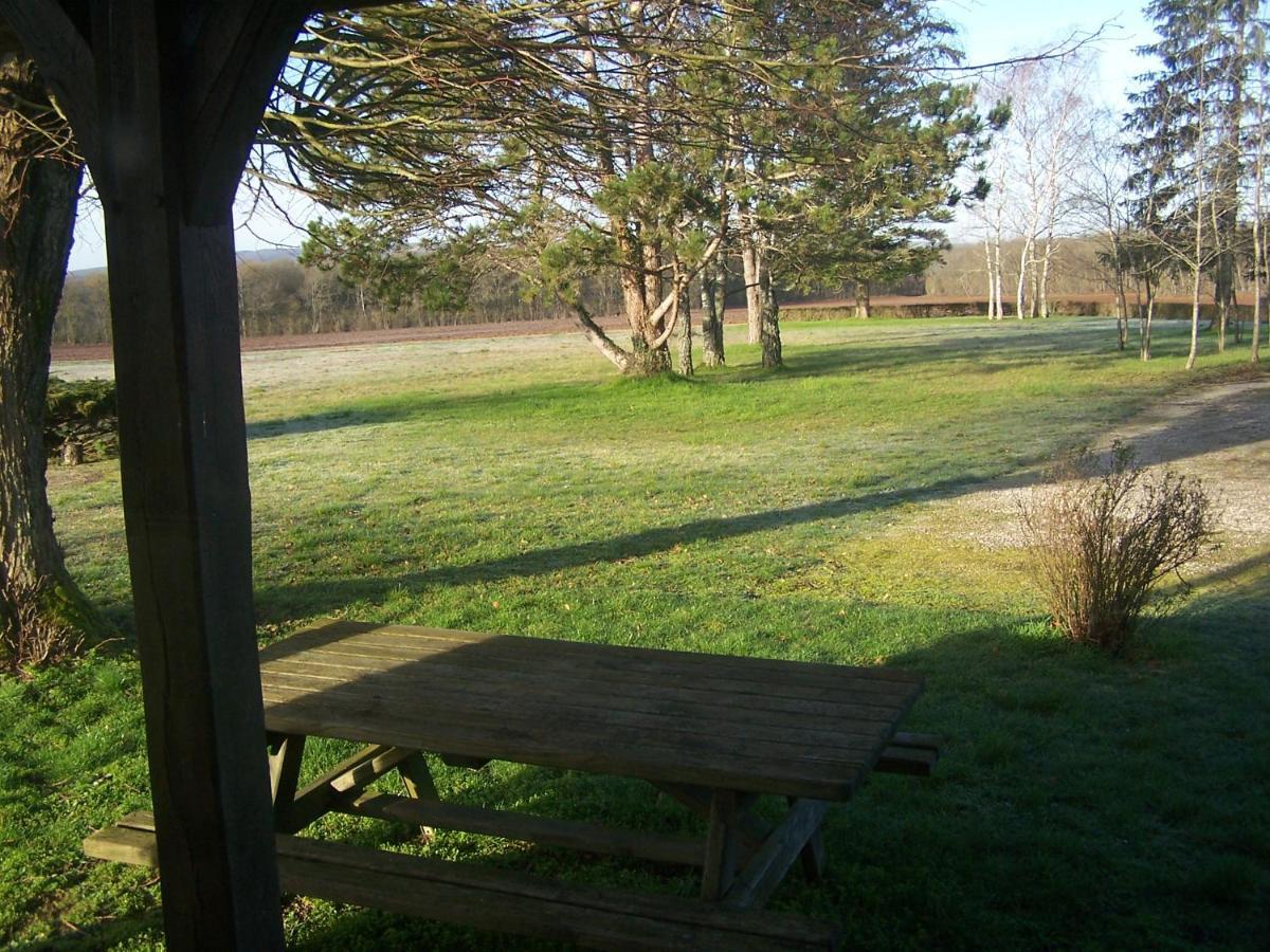 En Forterre Holiday home Druyes-les-Belles-Fontaines